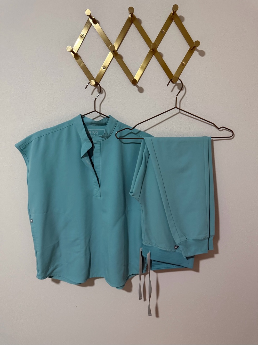 Figs Mint Green Medical Scrub Top & Bottom